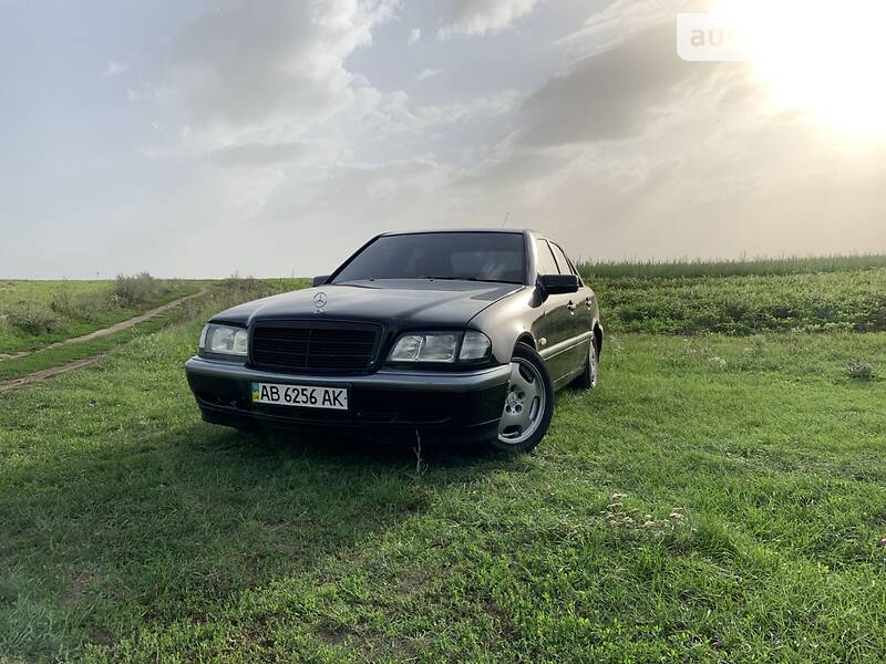 Mercedes-Benz C 180