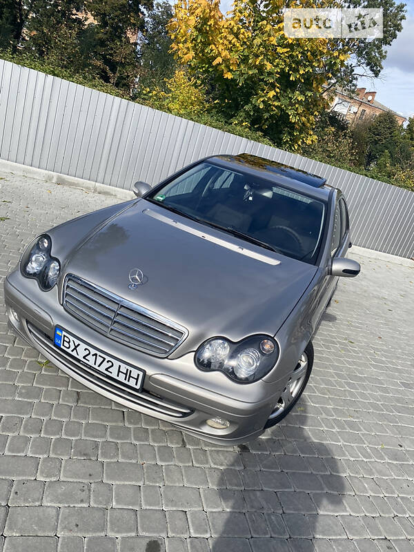 Mercedes-Benz C 180
