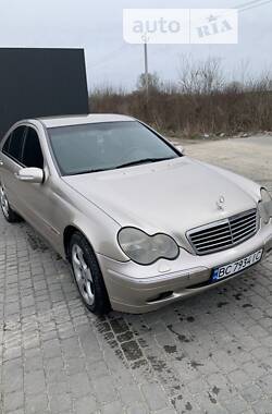 Седан Mercedes-Benz C 220 2001 в Львові