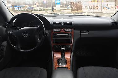 Седан Mercedes-Benz C-Class 2002 в Киеве