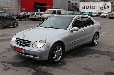 Седан Mercedes-Benz C-Class 2001 в Львове