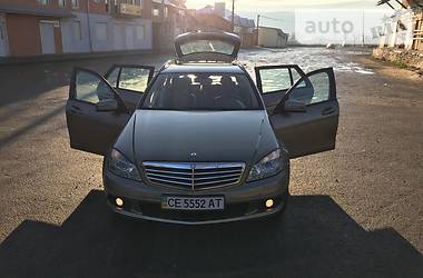 Универсал Mercedes-Benz C-Class 2010 в Черновцах