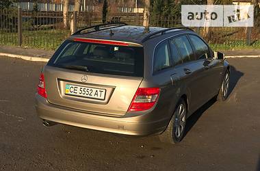 Универсал Mercedes-Benz C-Class 2010 в Черновцах