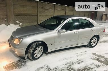 Седан Mercedes-Benz C-Class 2002 в Днепре