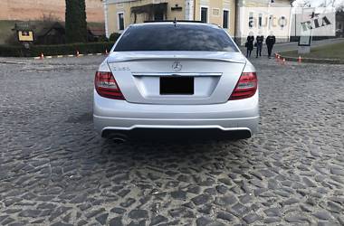 Седан Mercedes-Benz C-Class 2014 в Луцке