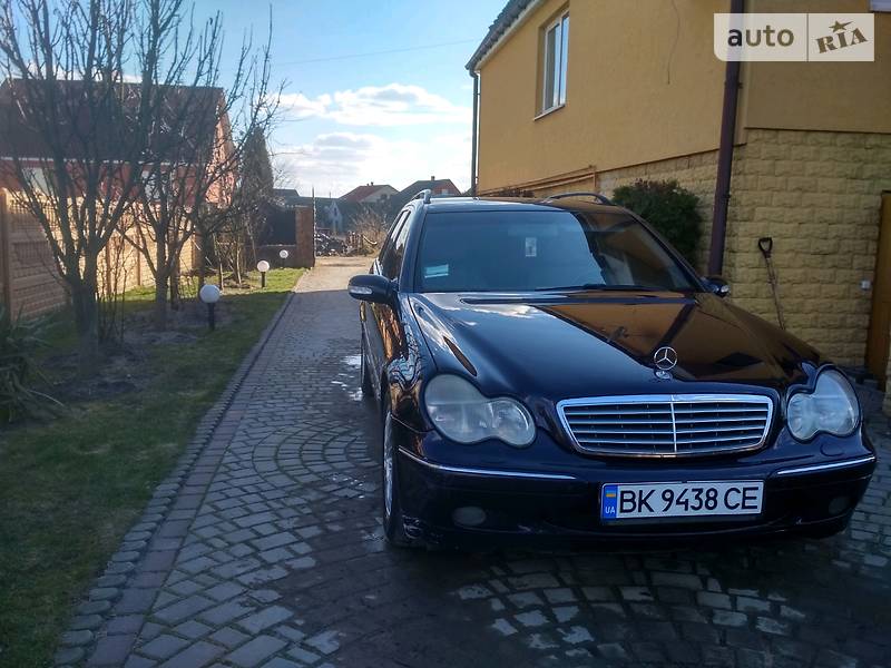 Универсал Mercedes-Benz C-Class 2001 в Рокитном