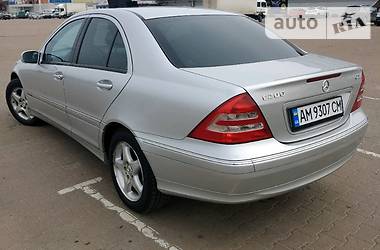 Седан Mercedes-Benz C-Class 2003 в Житомире