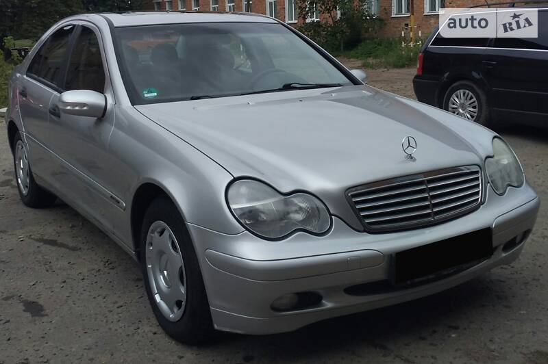 Седан Mercedes-Benz C-Class 2003 в 