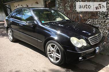 Седан Mercedes-Benz C-Class 2004 в Ужгороде