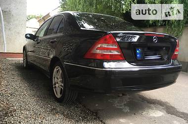 Седан Mercedes-Benz C-Class 2004 в Ужгороде