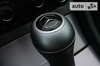 Седан Mercedes-Benz C-Class 2006 в 