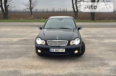 Седан Mercedes-Benz C-Class 2006 в 