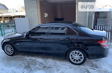 Седан Mercedes-Benz C-Class 2010 в Гусятине