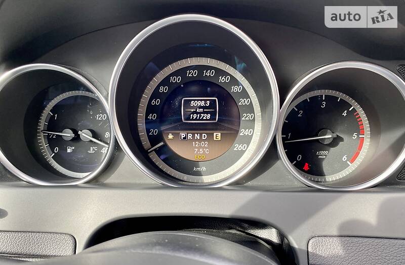 Седан Mercedes-Benz C-Class 2011 в Івано-Франківську