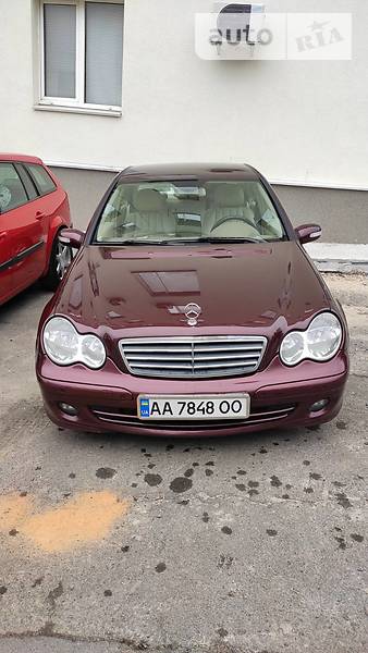Седан Mercedes-Benz C-Class 2006 в Києві