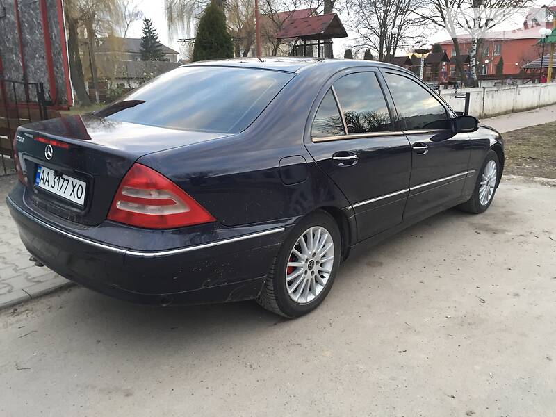Седан Mercedes-Benz C-Class 2000 в Білогір'ї