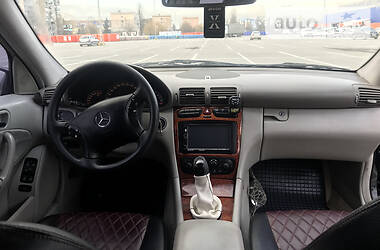 Седан Mercedes-Benz C-Class 2001 в 