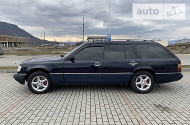 Універсал Mercedes-Benz C-Class 1994 в 
