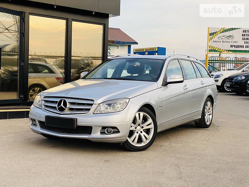 Універсал Mercedes-Benz C-Class 2009 в 