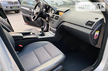 Універсал Mercedes-Benz C-Class 2009 в 