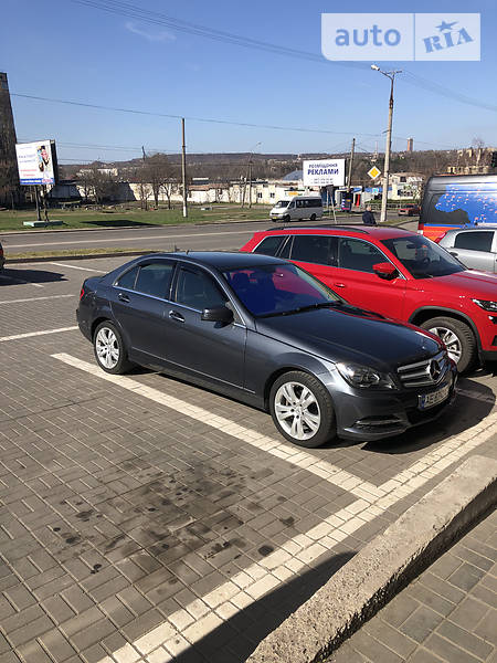 Седан Mercedes-Benz C-Class 2013 в Кривому Розі