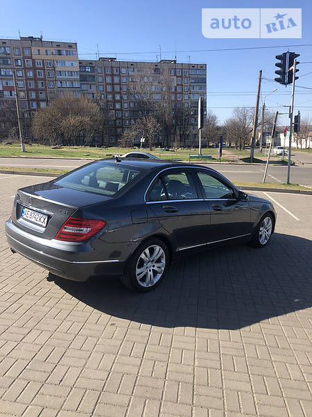 Седан Mercedes-Benz C-Class 2013 в Кривому Розі