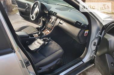 Універсал Mercedes-Benz C-Class 2005 в 