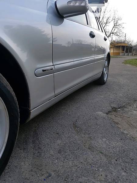 Універсал Mercedes-Benz C-Class 2001 в Дубні