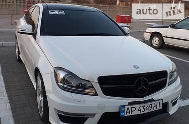 Купе Mercedes-Benz C-Class 2012 в 