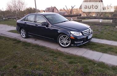 Седан Mercedes-Benz C-Class 2012 в Ровно