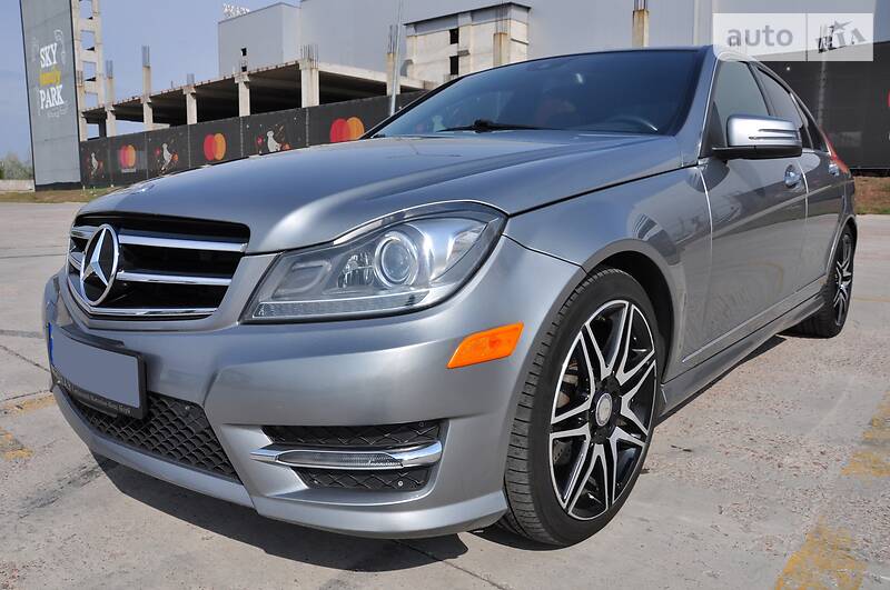 Седан Mercedes-Benz C-Class 2013 в Киеве