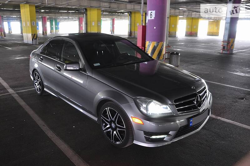 Седан Mercedes-Benz C-Class 2013 в Киеве