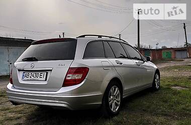 Універсал Mercedes-Benz C-Class 2012 в 