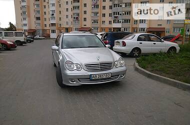 Універсал Mercedes-Benz C-Class 2005 в 