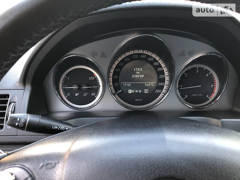 Седан Mercedes-Benz C-Class 2011 в Луцке