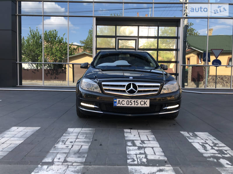 Седан Mercedes-Benz C-Class 2011 в Луцке