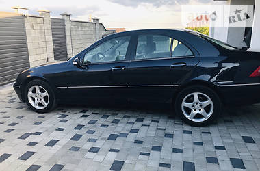 Седан Mercedes-Benz C-Class 2001 в Ровно