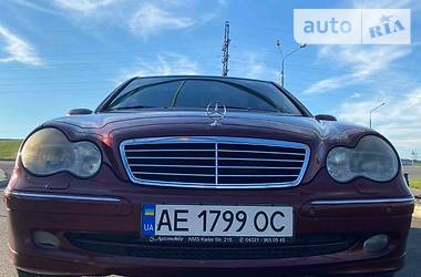 Седан Mercedes-Benz C-Class 2001 в Дніпрі