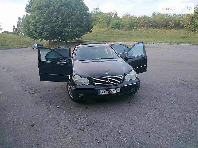 Седан Mercedes-Benz C-Class 2004 в Рівному