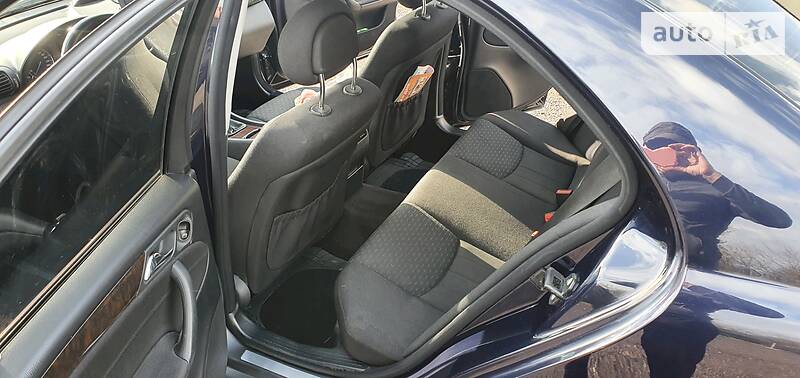 Седан Mercedes-Benz C-Class 2004 в Бердичеве