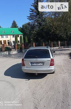 Универсал Mercedes-Benz C-Class 2001 в Рокитном