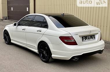 Седан Mercedes-Benz C-Class 2011 в 