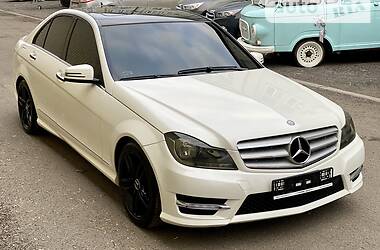 Седан Mercedes-Benz C-Class 2011 в 
