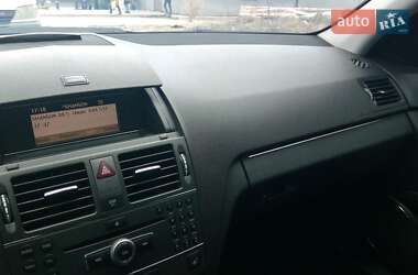 Универсал Mercedes-Benz C-Class 2009 в 