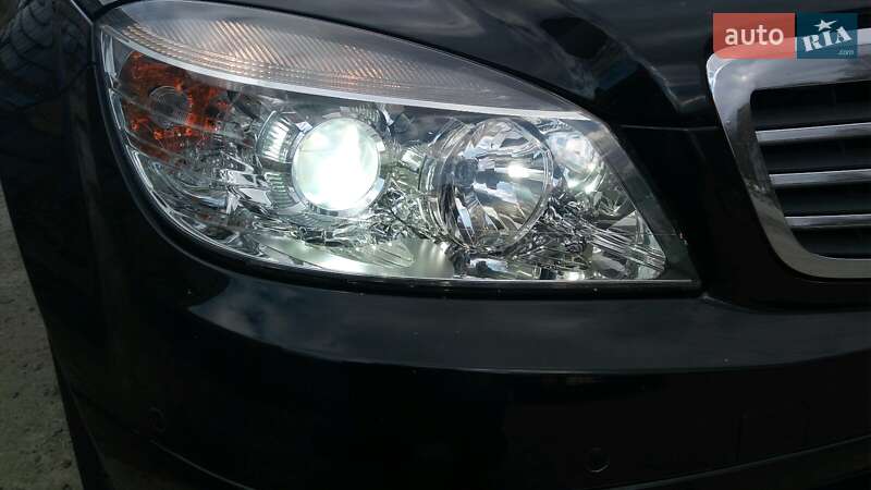 Универсал Mercedes-Benz C-Class 2009 в Львове