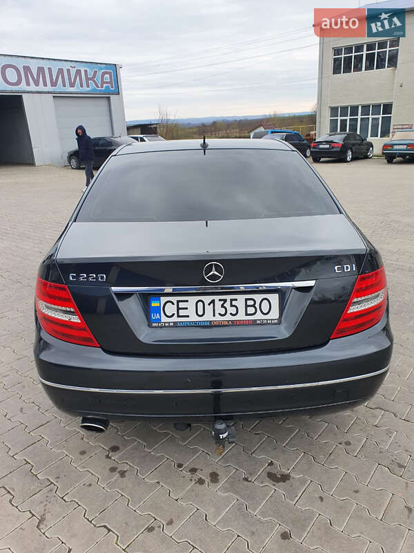 Седан Mercedes-Benz C-Class 2013 в Черновцах