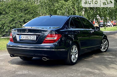 Седан Mercedes-Benz C-Class 2012 в Киеве