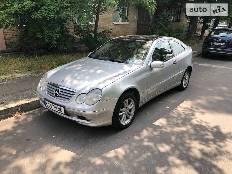 Купе Mercedes-Benz C-Class 2002 в Києві