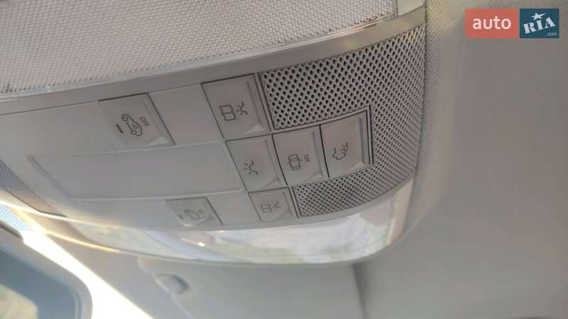 Универсал Mercedes-Benz C-Class 2010 в Львове