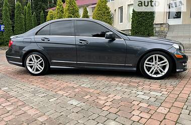 Седан Mercedes-Benz C-Class 2012 в Коломые